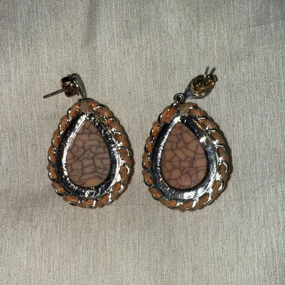 Vintage Coral Earrings - Picture 5 of 6